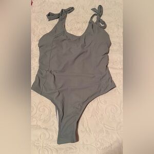 Cupshe Adorable Gray One-Piece Swimsuit